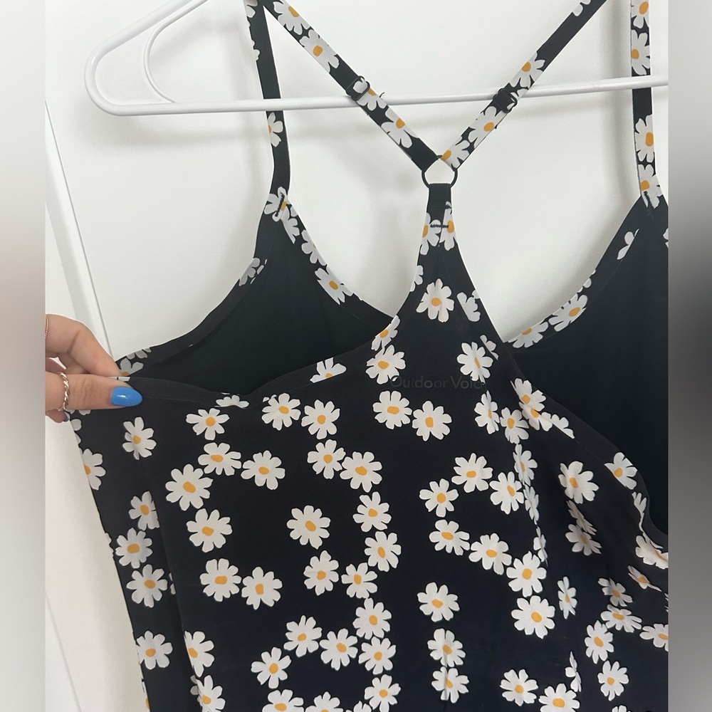 outdoor voices exercise dress in black daisies - Picture 5 of 5